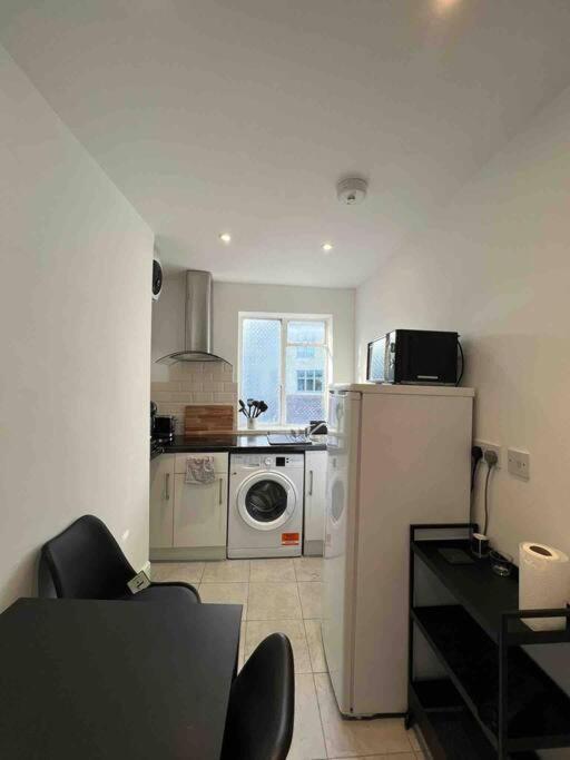 伦敦Fully Equipped 2 Bed Flat On Old Compton St!公寓 外观 照片